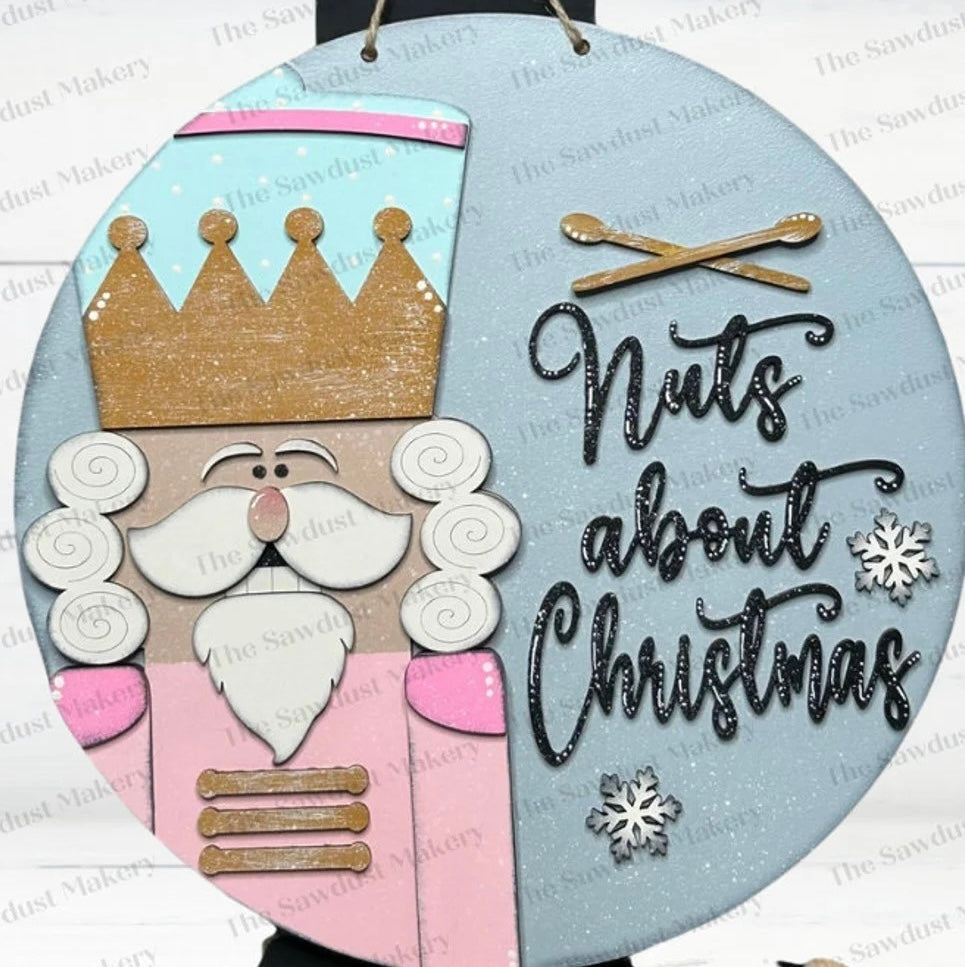 2136 - Nuts about Christmas